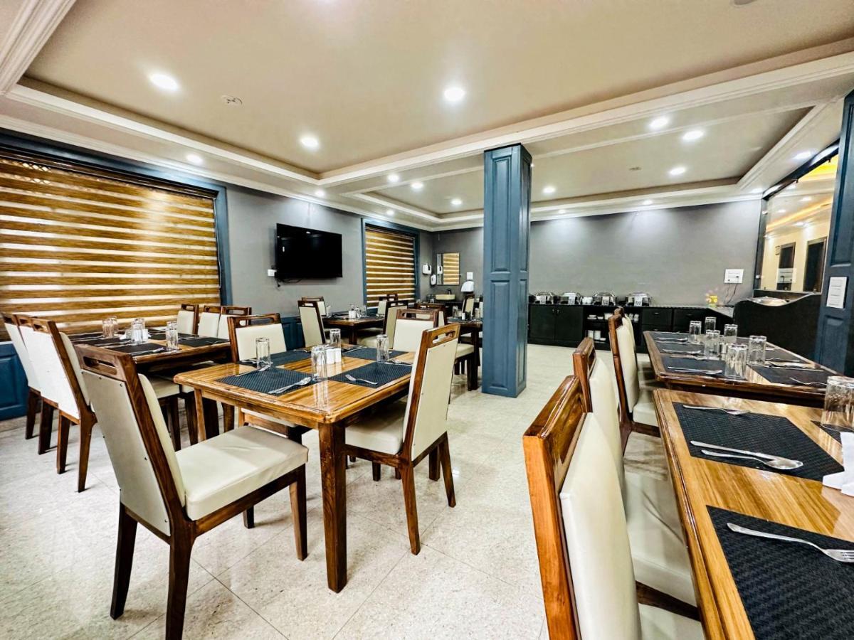 Srinagar Group Of Hotels Екстериор снимка