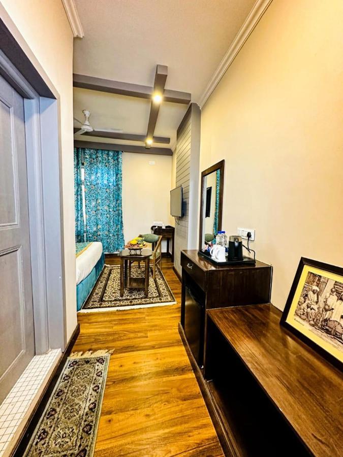 Srinagar Group Of Hotels Екстериор снимка